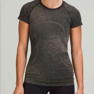 Lululemon swiftly short sleeve 12 NWT
